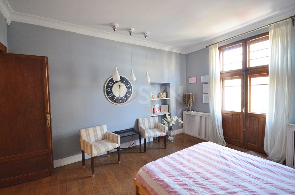 Apartament, 4 camere Bucuresti/P-ta Victoriei