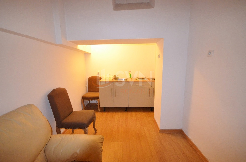 Apartament, 4 camere Bucuresti/P-ta Victoriei