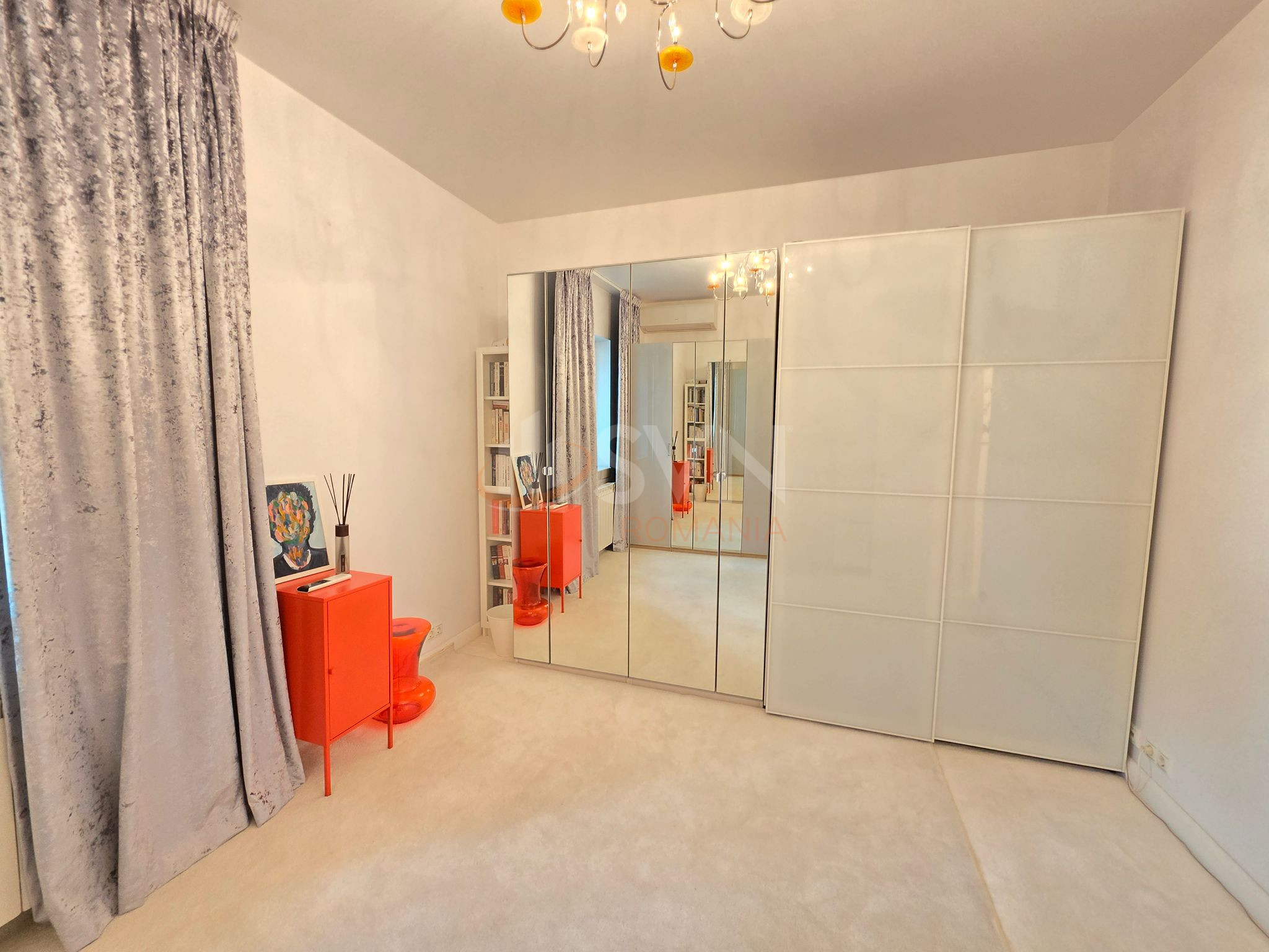 Apartament, 4 camere Bucuresti/Primaverii