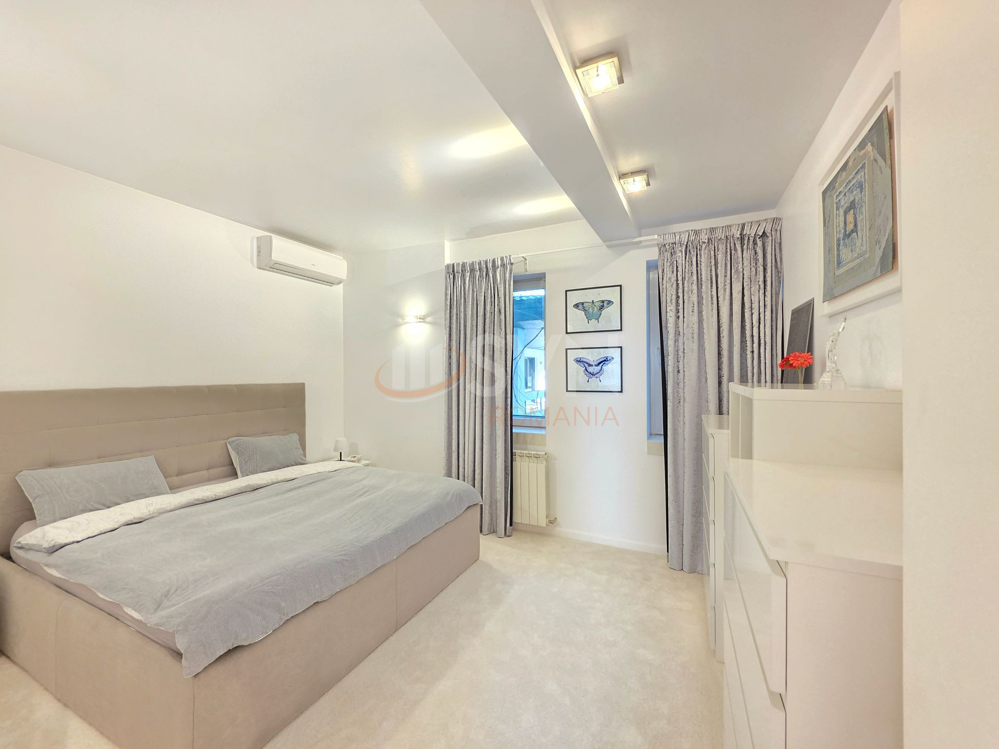 Apartament, 4 camere Bucuresti/Primaverii