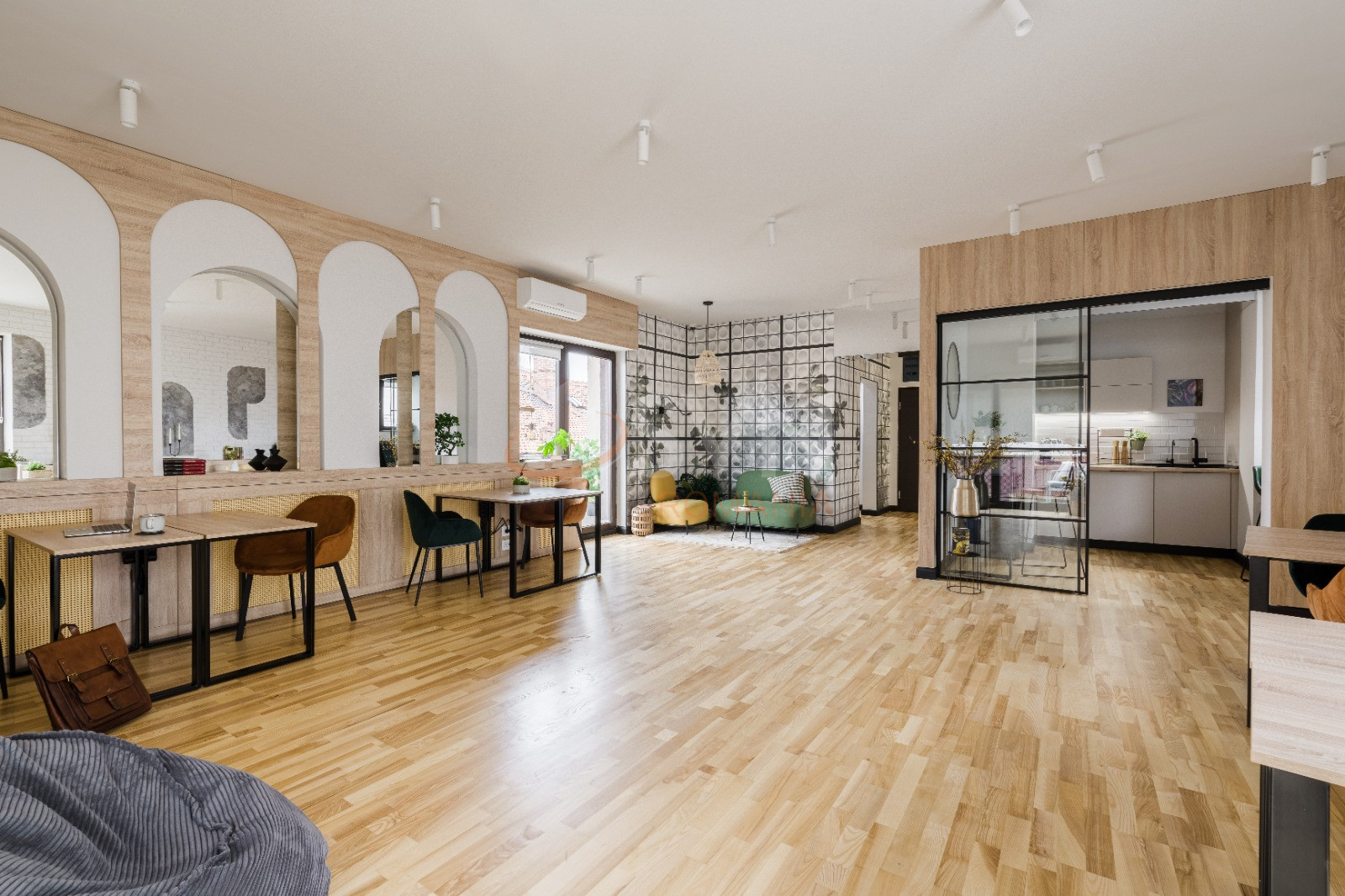 Apartament, 4 camere Bucuresti/Primaverii