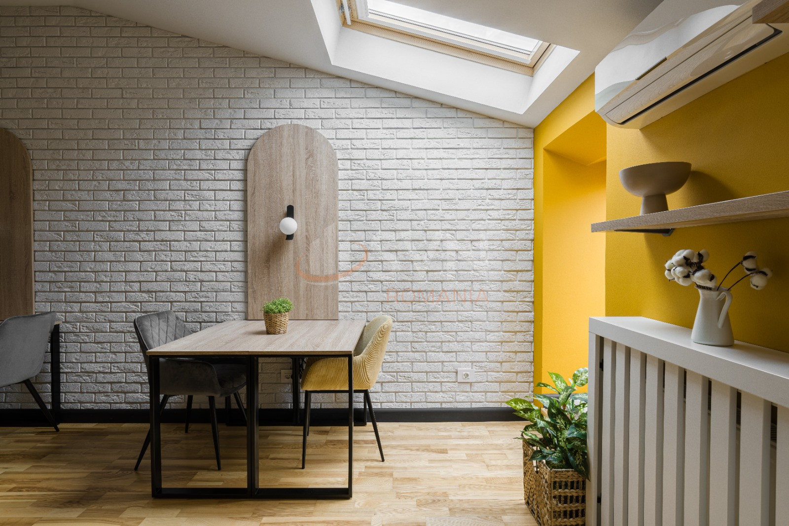 Apartament, 4 camere Bucuresti/Primaverii