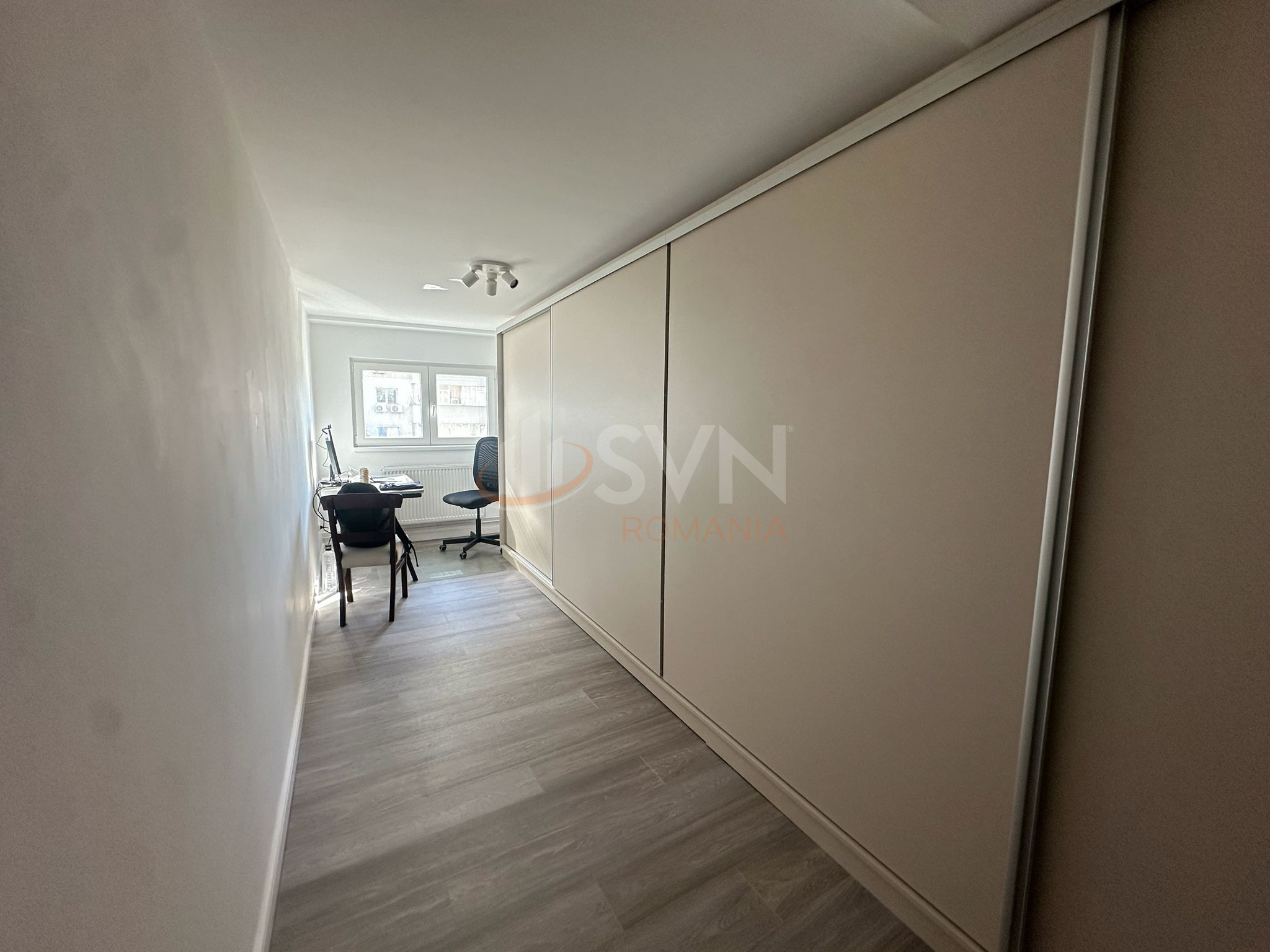 Apartament, 4 camere Bucuresti/1 Mai