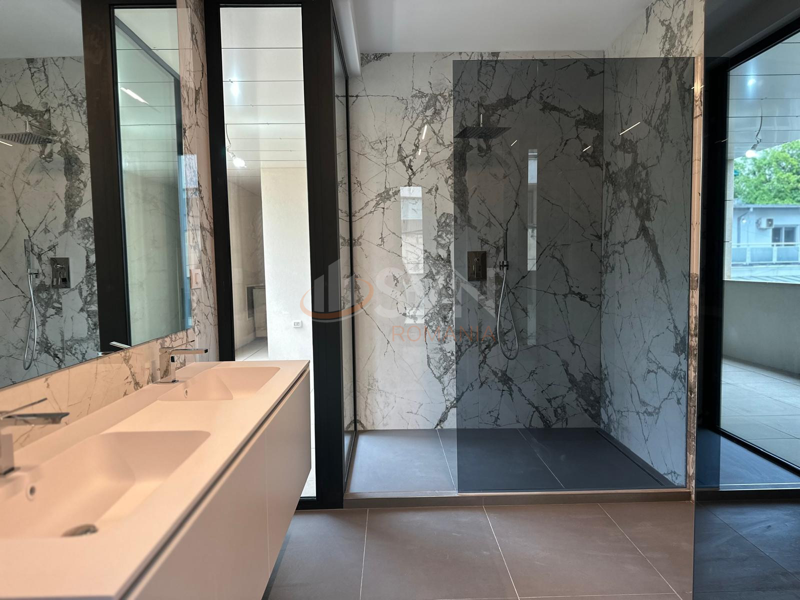 Apartament, 4 camere Bucuresti/Aviatorilor