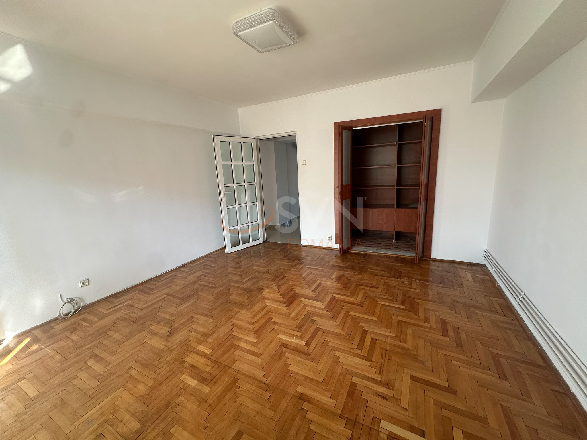 Apartament, 4 camere Bucuresti/Decebal