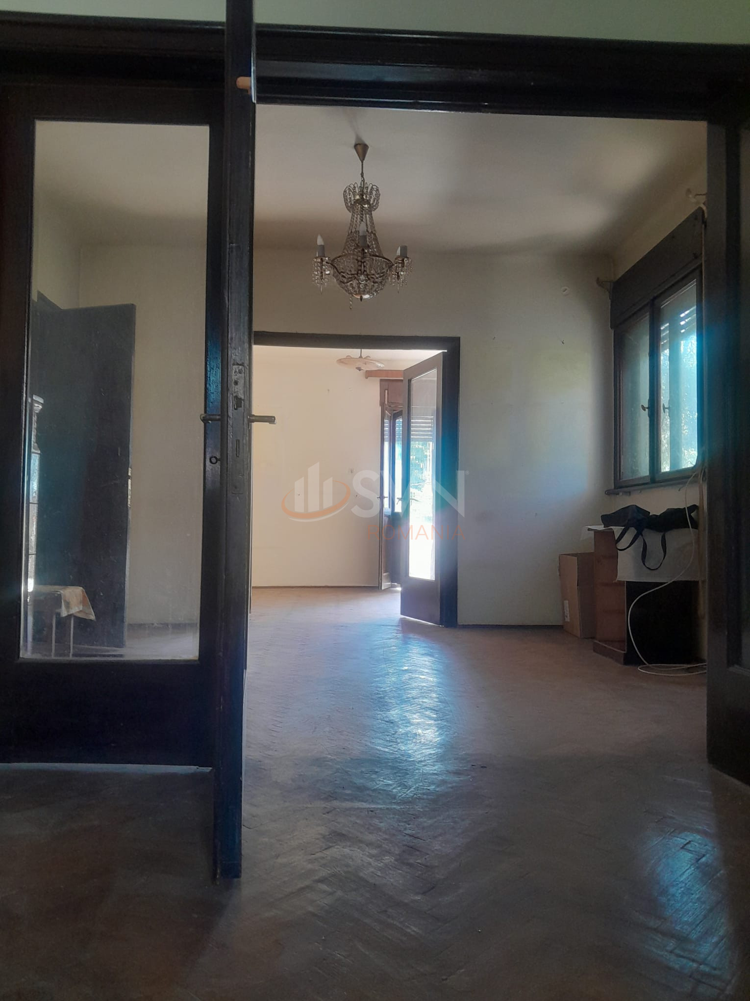 Apartament, 4 camere Bucuresti/P-ta Alba Iulia