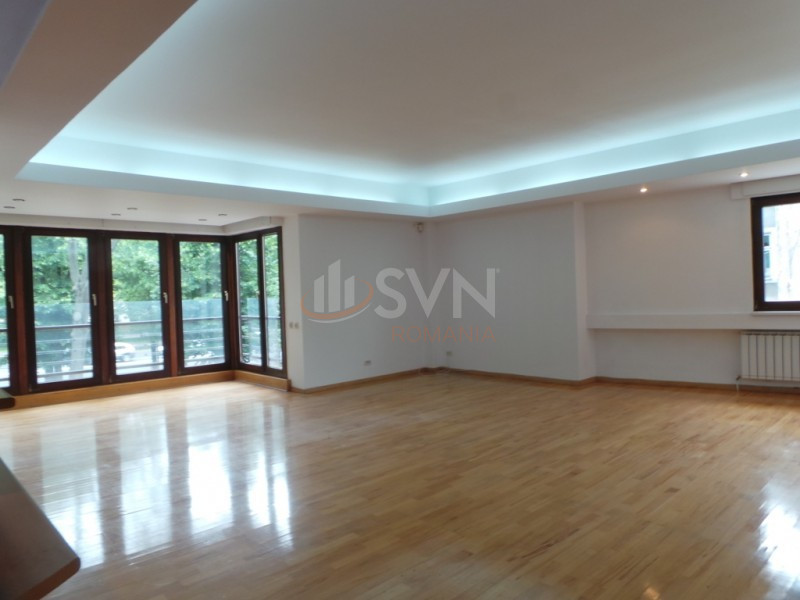 Apartament, 4 camere Bucuresti/Aviatorilor