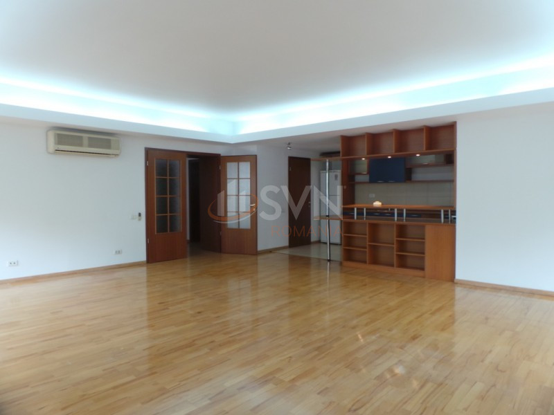 Apartament, 4 camere Bucuresti/Aviatorilor
