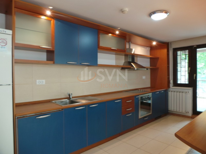 Apartament, 4 camere Bucuresti/Aviatorilor