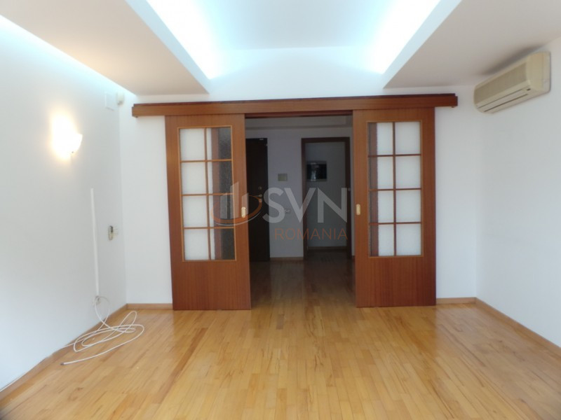 Apartament, 4 camere Bucuresti/Aviatorilor