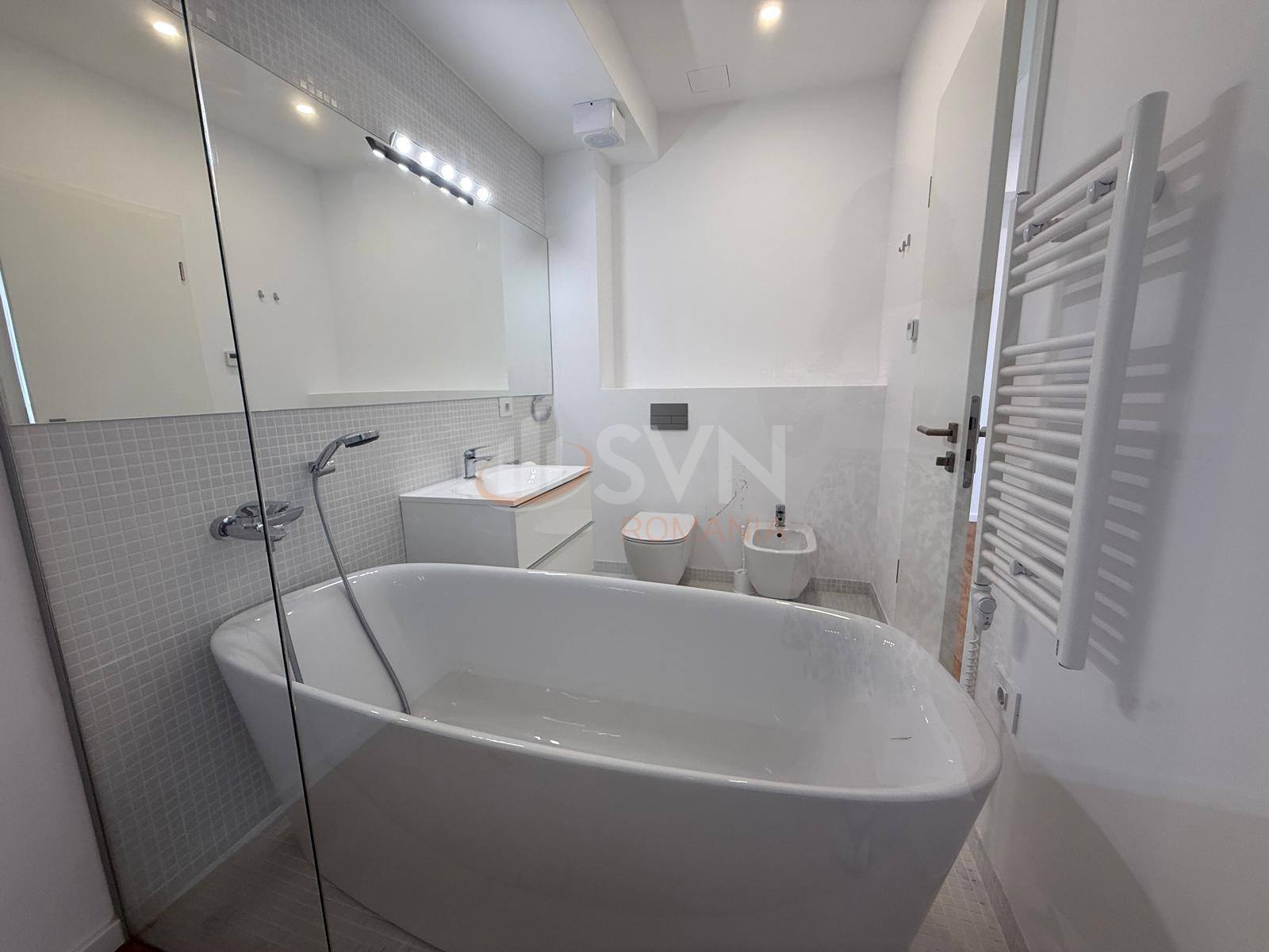Apartament, 4 camere Bucuresti/Dacia