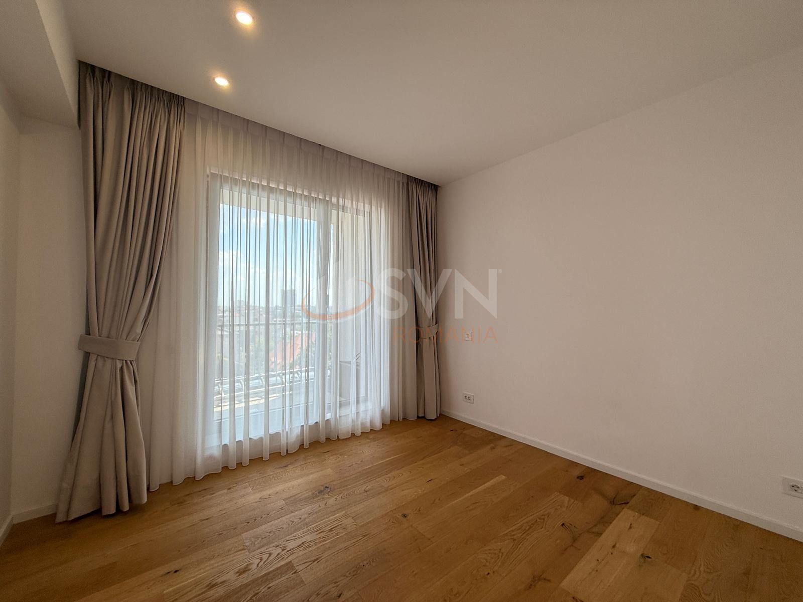 Apartament, 4 camere Bucuresti/Dacia