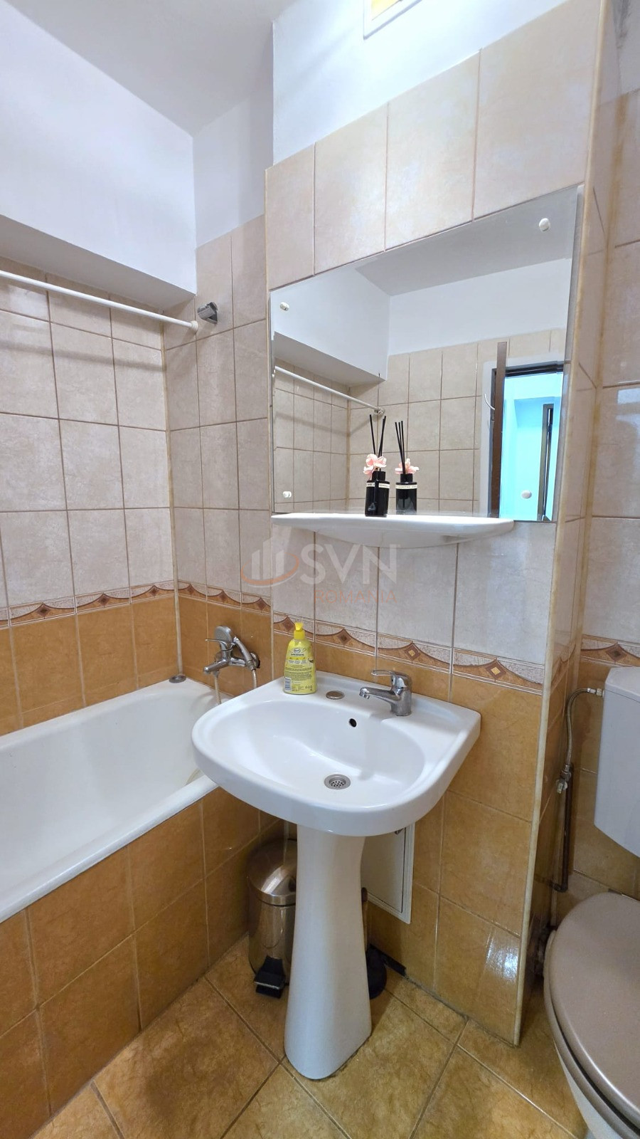 Apartament, 4 camere Bucuresti/P-ta Universitatii