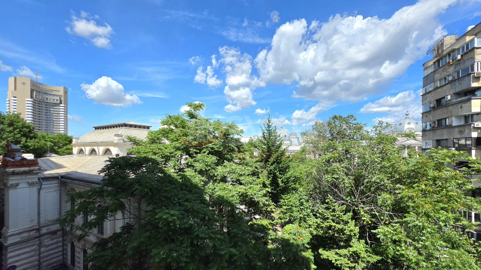 Apartament, 4 camere Bucuresti/P-ta Universitatii