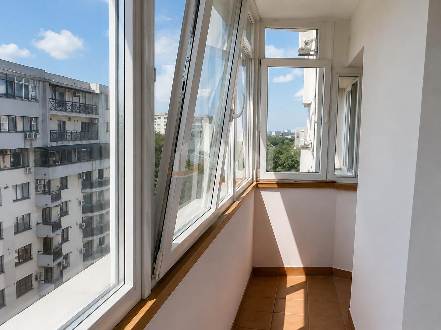 Apartament, 4 camere Bucuresti/Turda