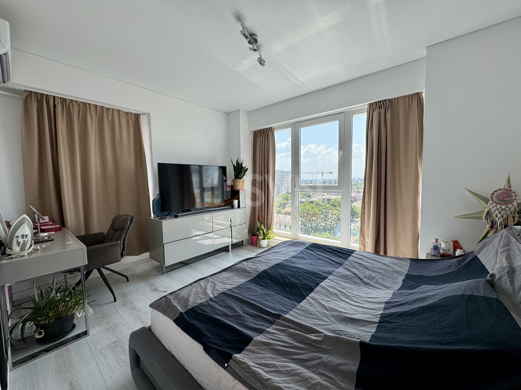 Apartament, 4 camere Bucuresti/Parcul Carol