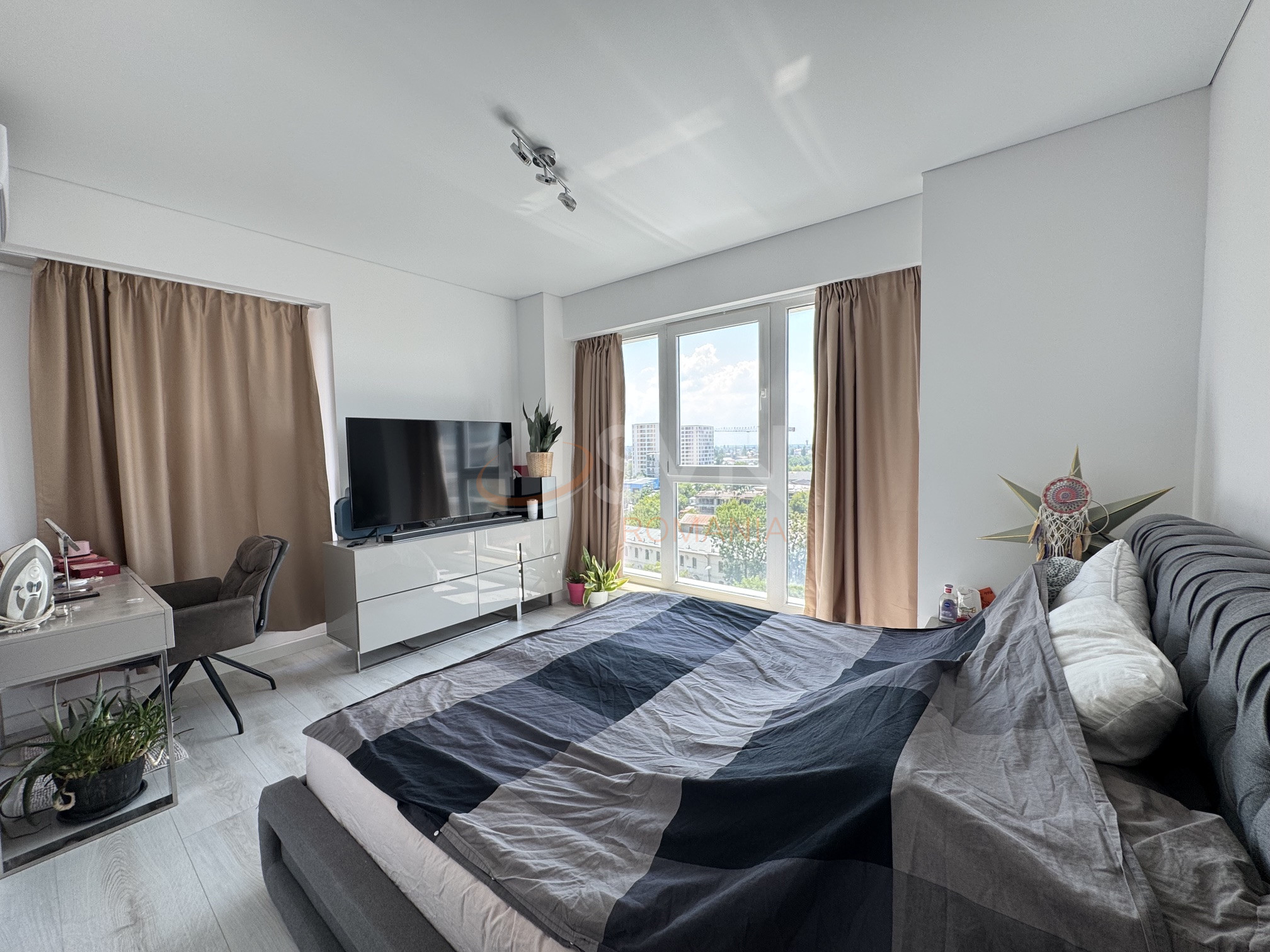 Apartament, 4 camere Bucuresti/Parcul Carol