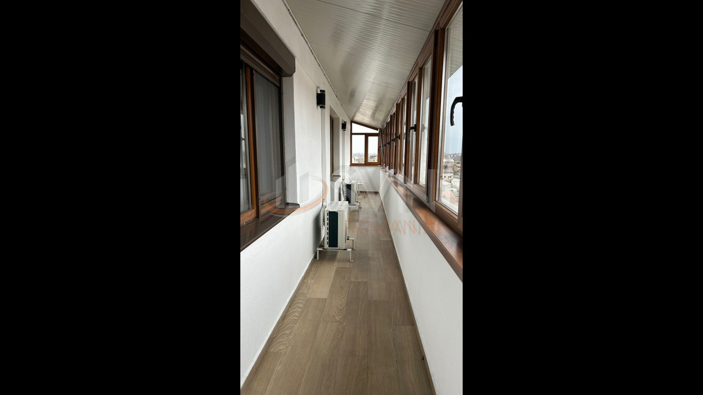 Apartament, 4 camere Bucuresti/Jiului