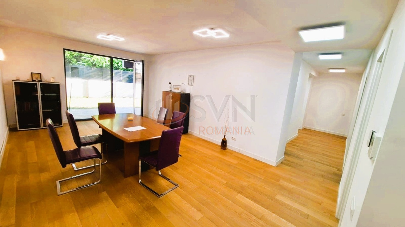 Apartament, 4 camere Bucuresti/Centrul Civic