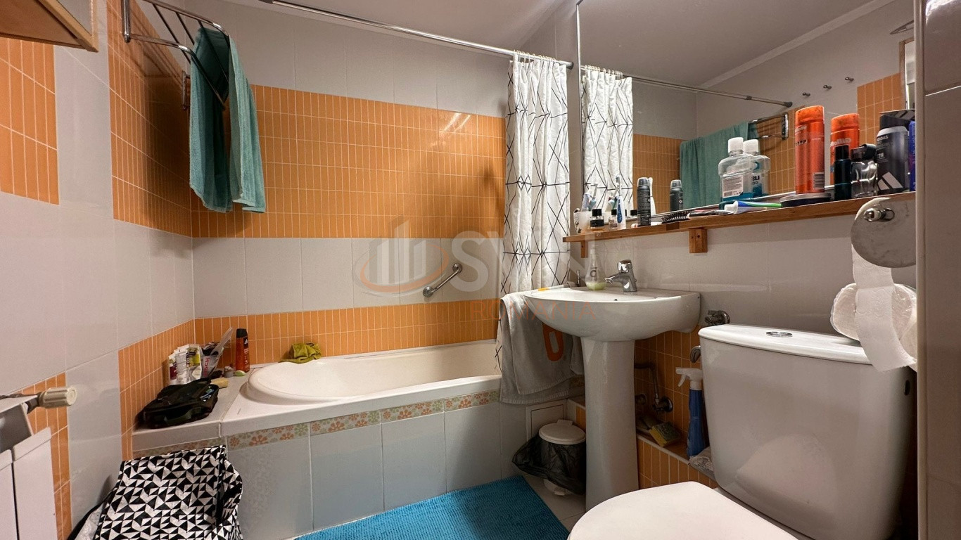 Apartament, 4 camere Bucuresti/Alba Iulia