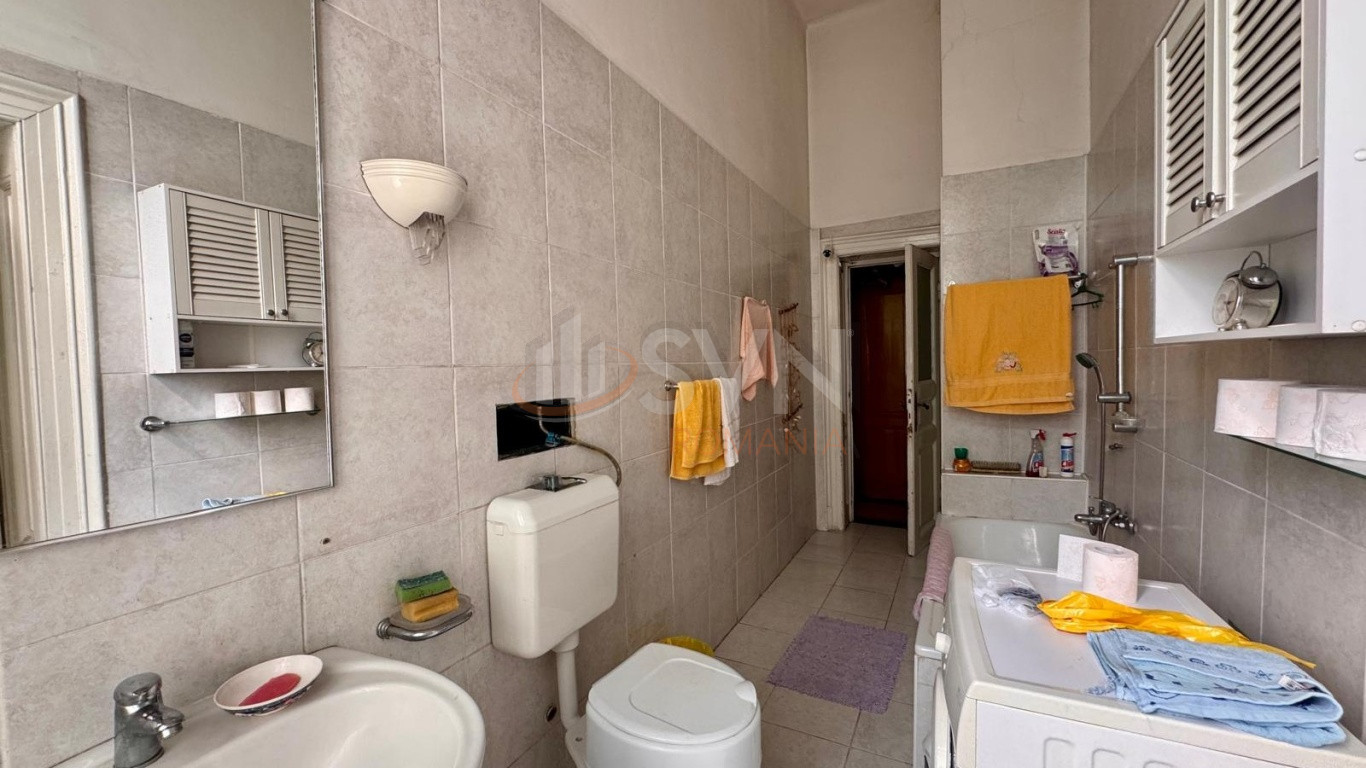 Apartament, 4 camere Bucuresti/Calea Victoriei