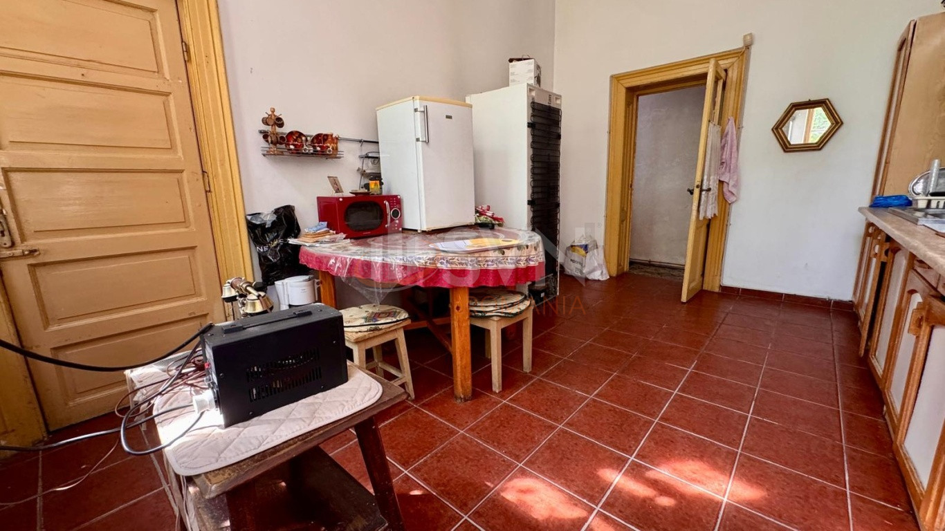 Apartament, 4 camere Bucuresti/Calea Victoriei