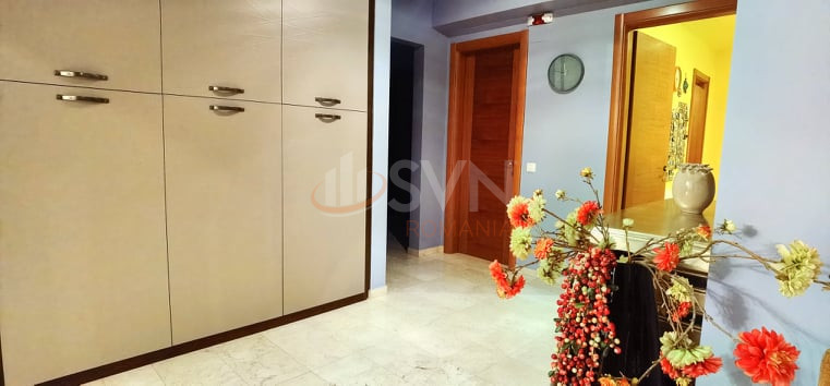 Apartament, 4 camere Bucuresti/Piata Victoriei