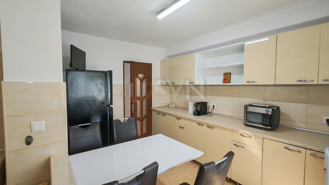 Apartament, 4 camere Bucuresti/P-ta Alba Iulia