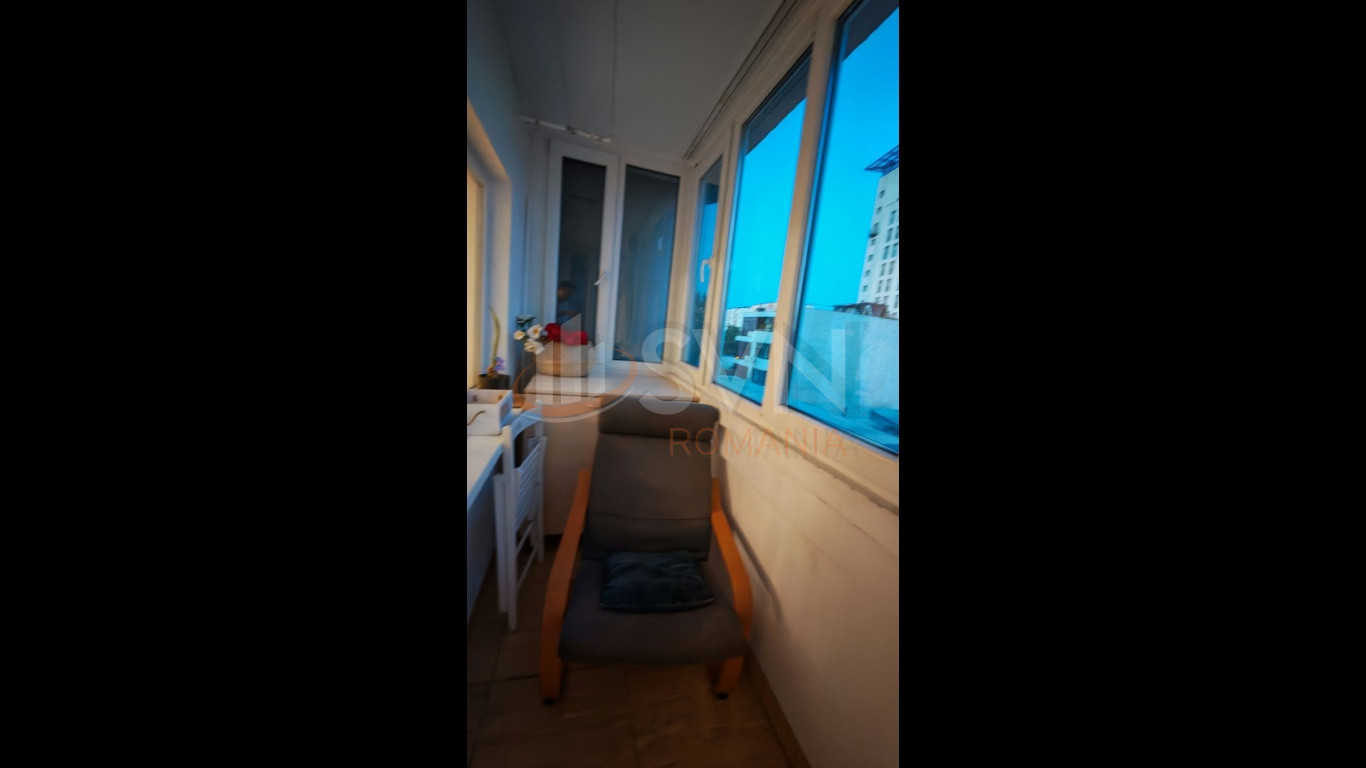 Apartament, 4 camere Bucuresti/P-ta Alba Iulia