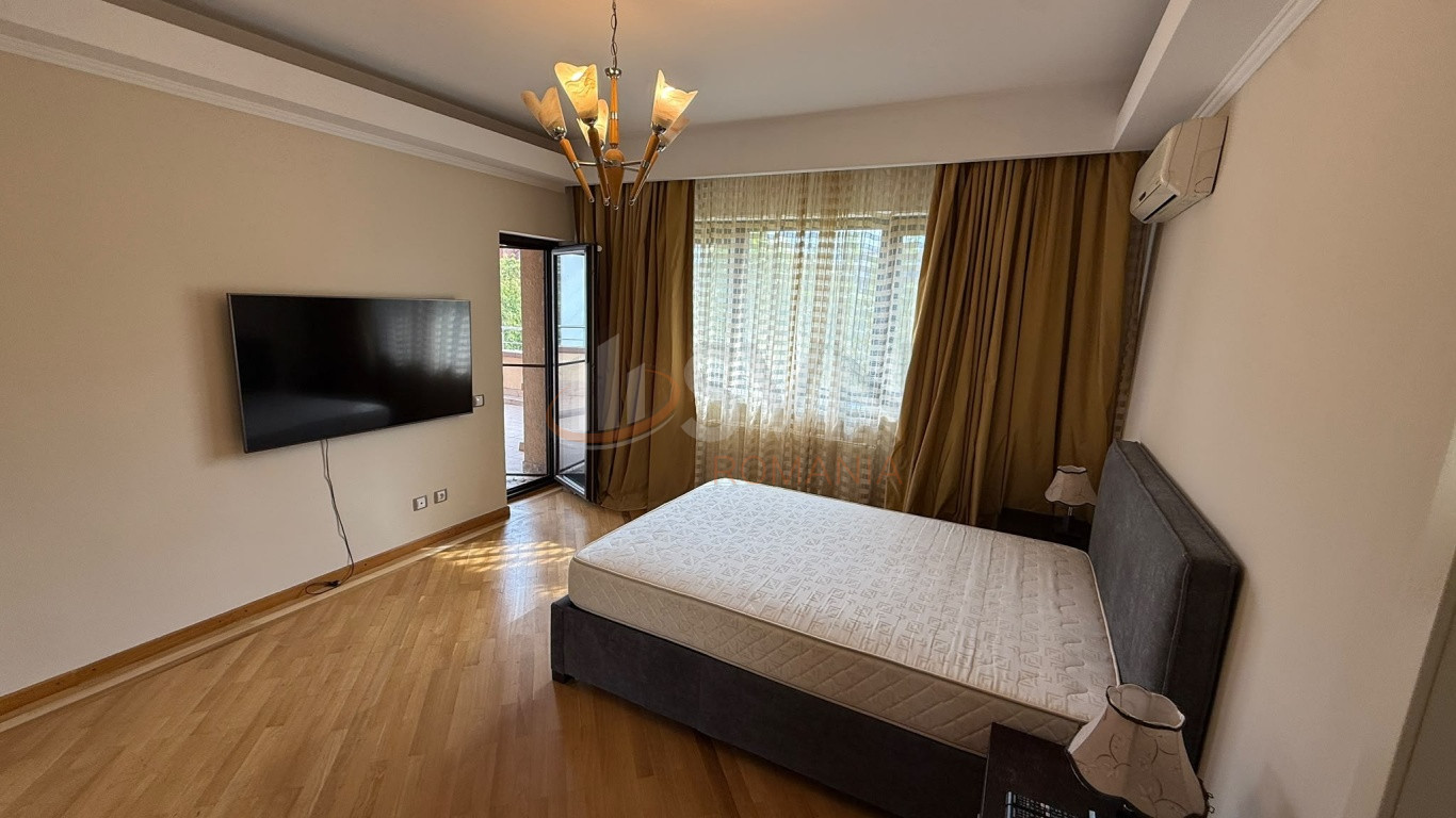 Apartament, 4 camere Bucuresti/Herastrau