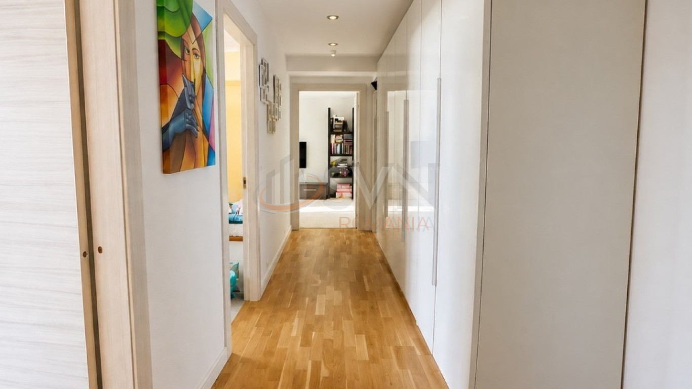 Apartament, 4 camere Bucuresti/Sisesti