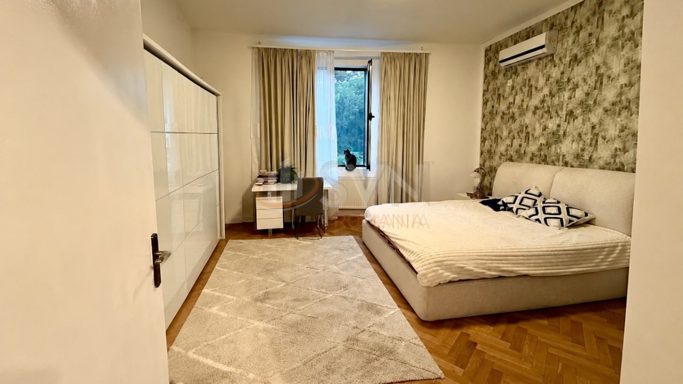 Apartament, 4 camere Bucuresti/Universitate