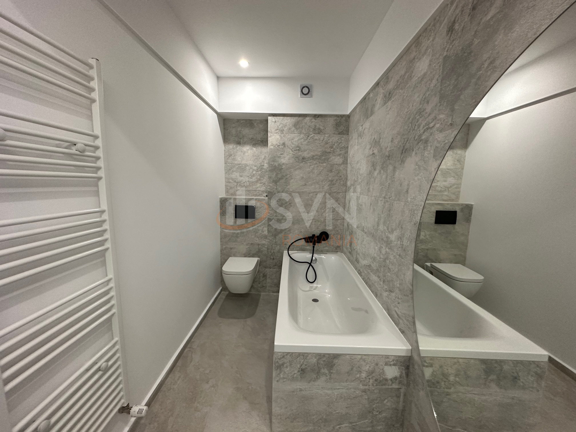 Apartament, 4 camere Bucuresti/Vacaresti