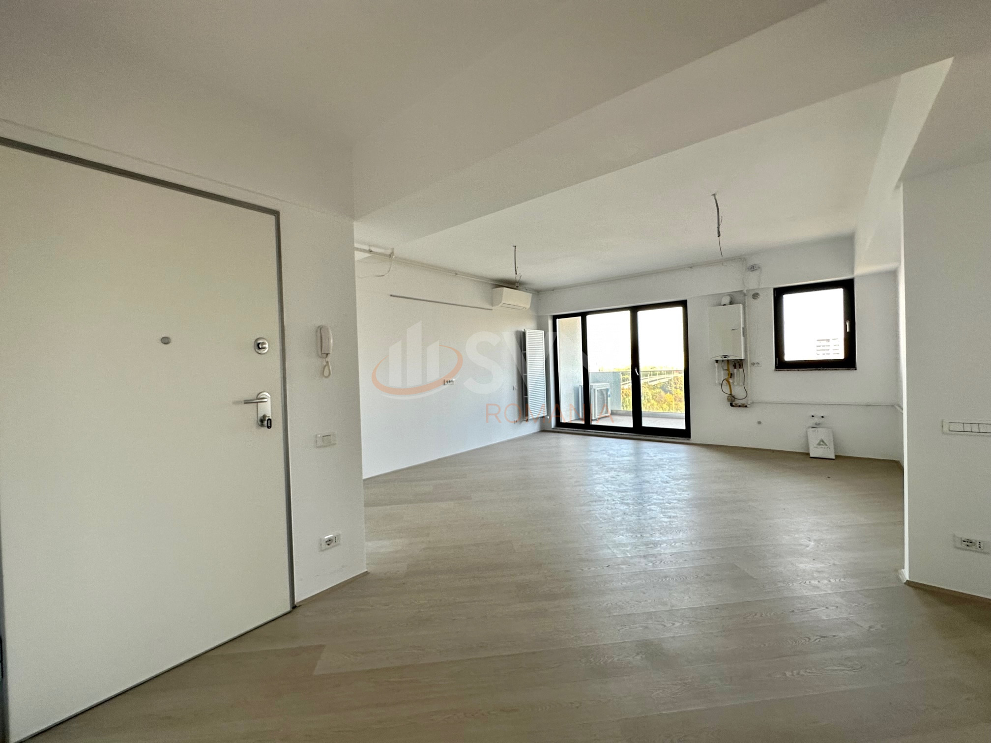 Apartament, 4 camere Bucuresti/Vacaresti