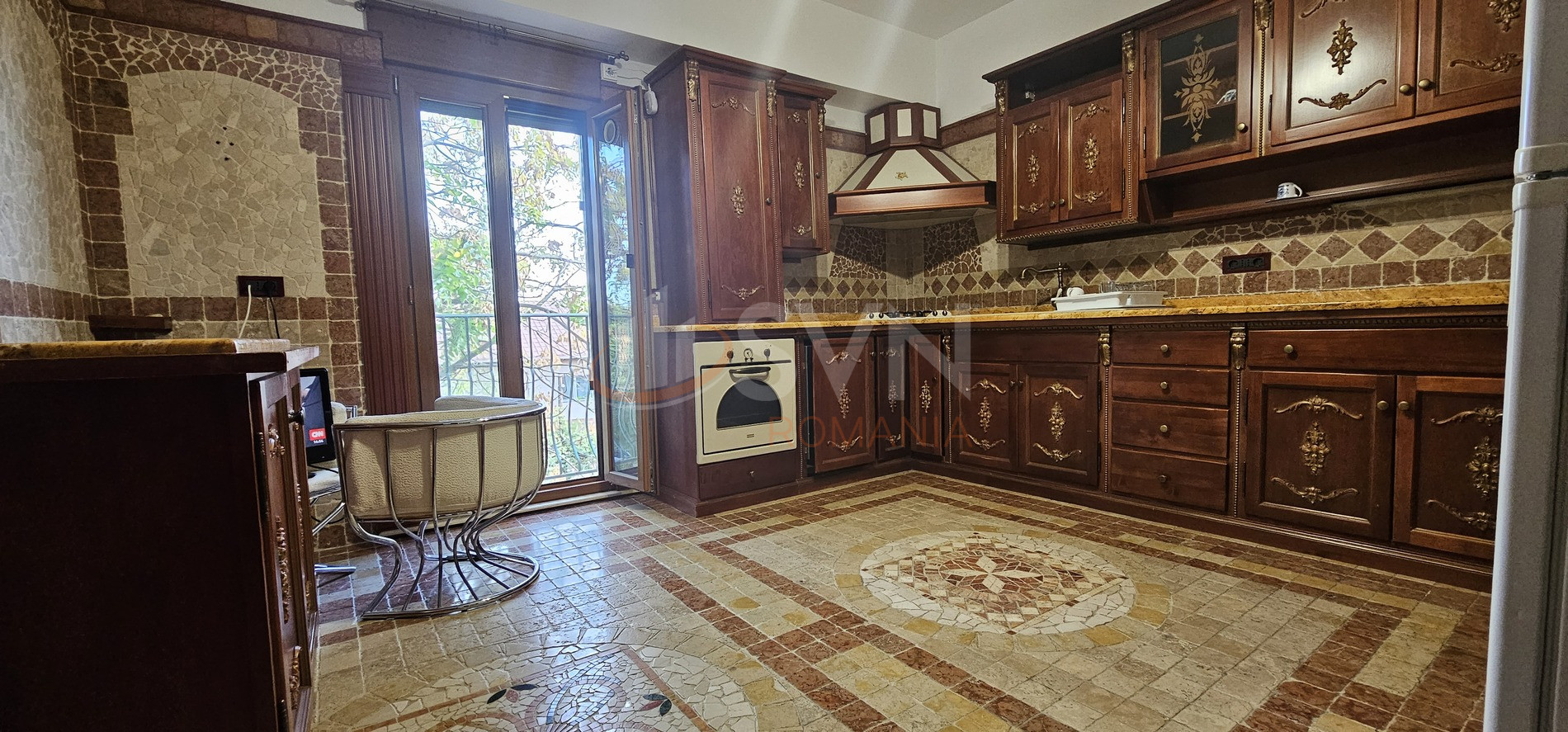 Apartament, 4 camere Bucuresti/Sisesti