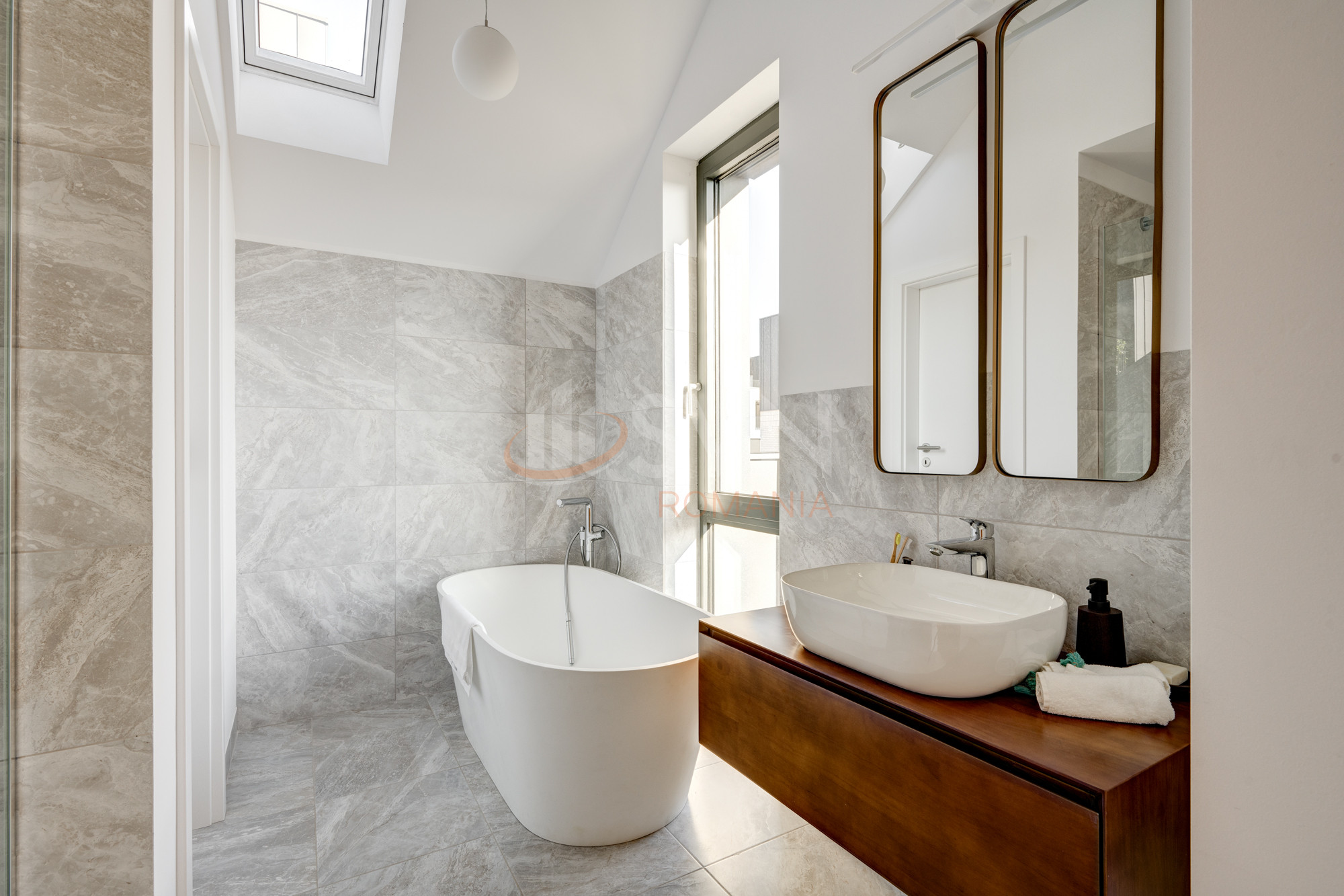 Apartament, 4 camere Bucuresti/Pipera