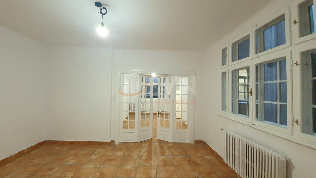 Apartament, 4 camere Bucuresti/Piata Romana