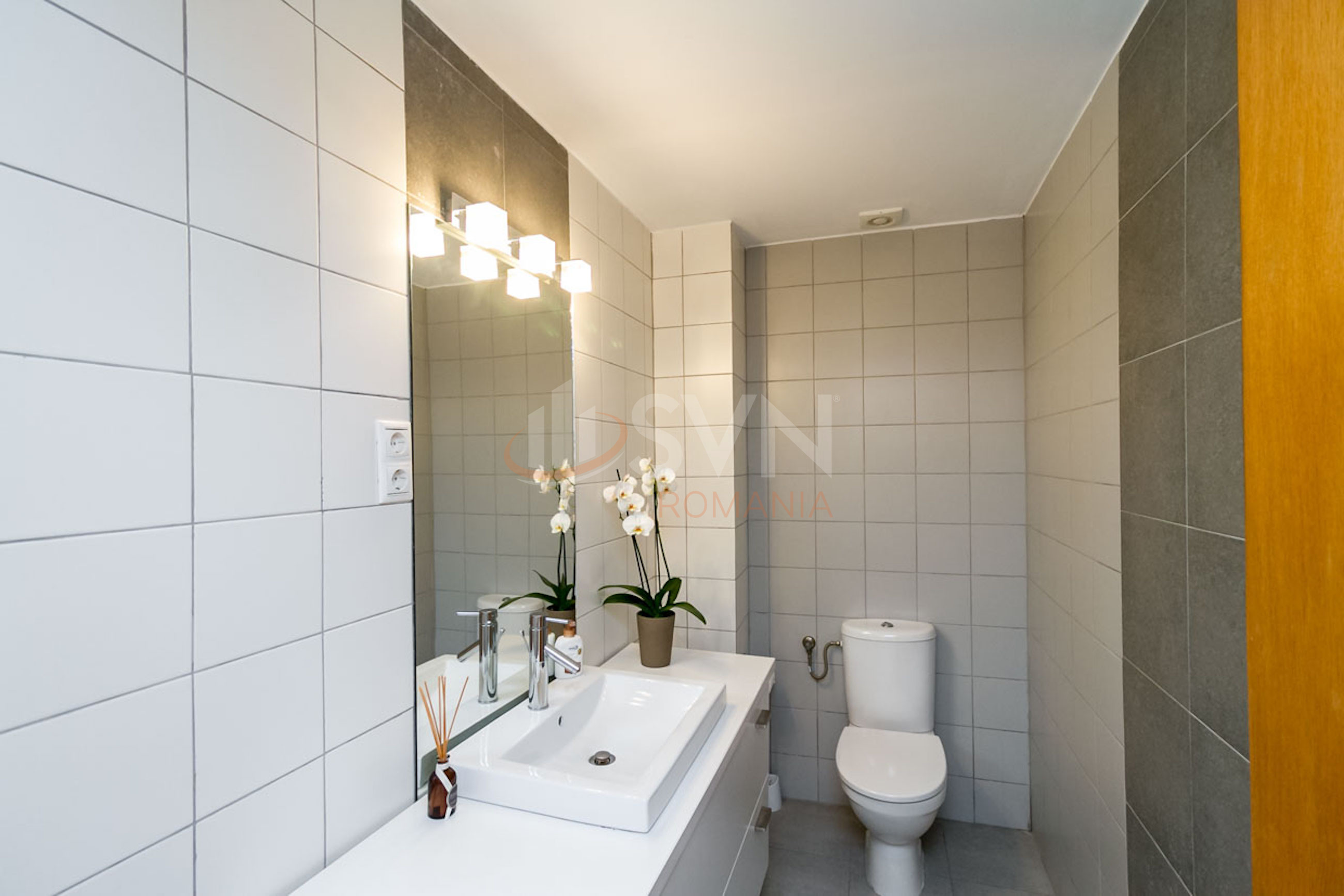 Apartament, 4 camere Bucuresti/Sisesti