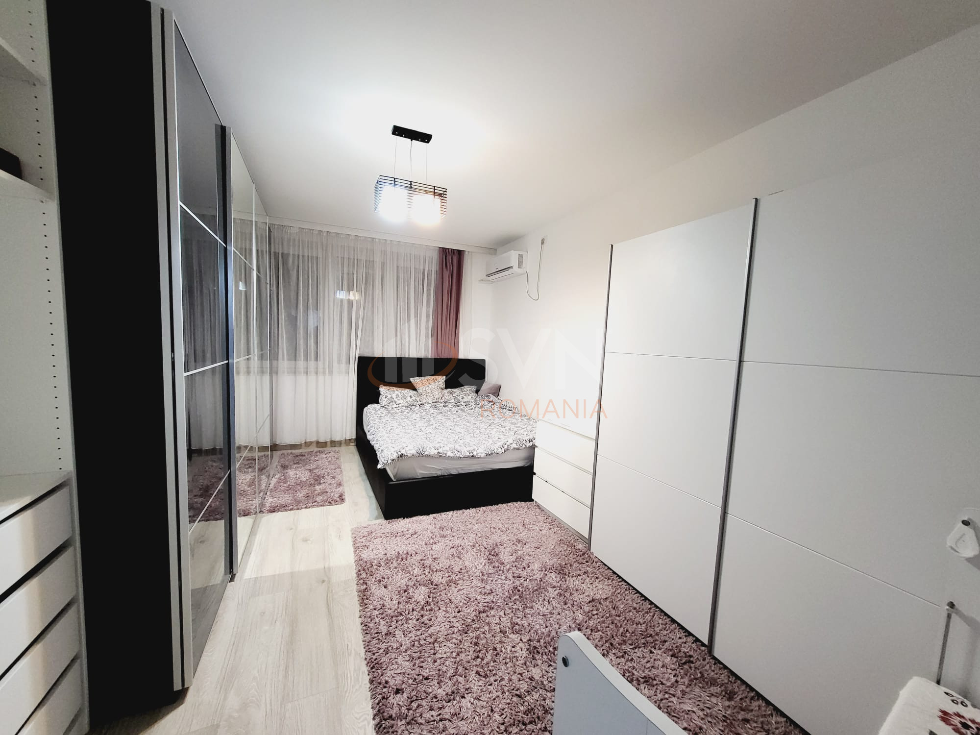 Apartament, 4 camere Bucuresti/Piata Universitatii