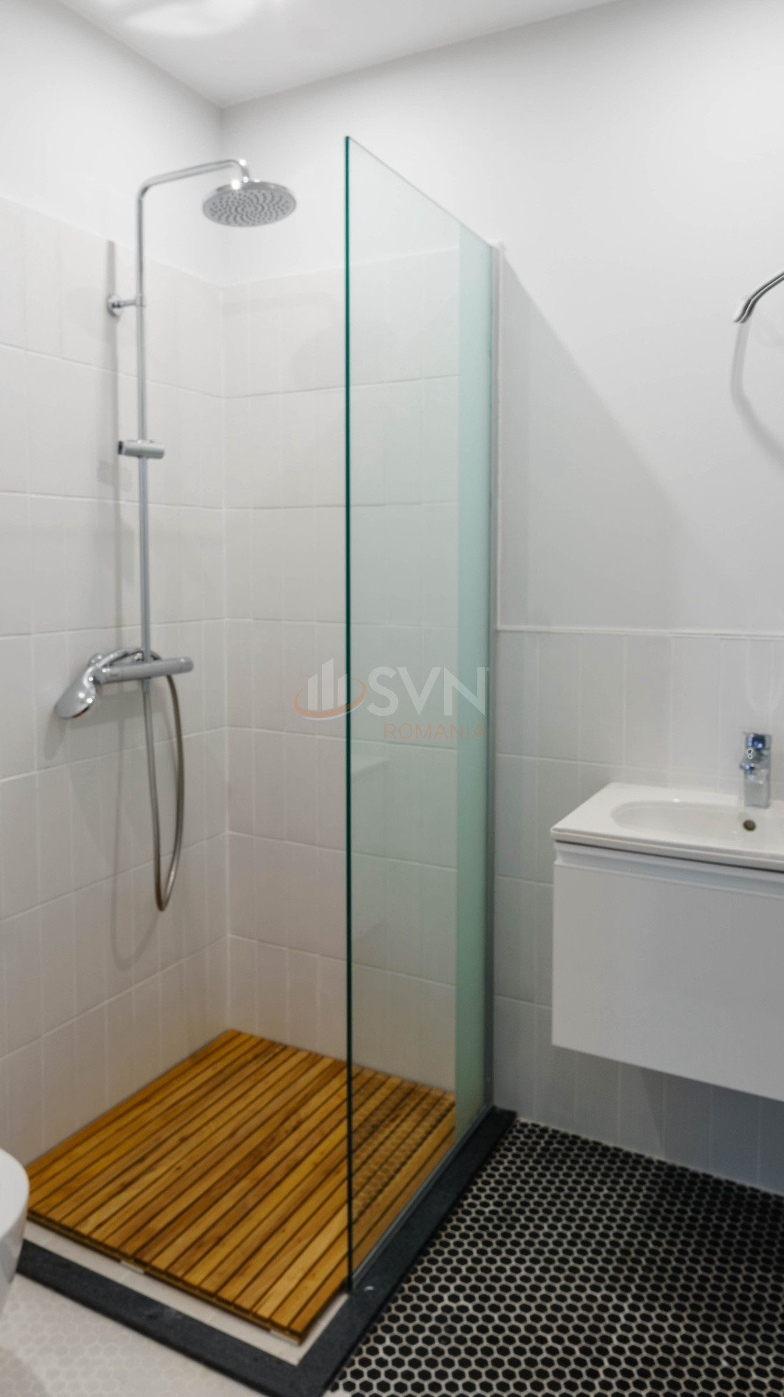 Apartament, 4 camere Bucuresti/Straulesti