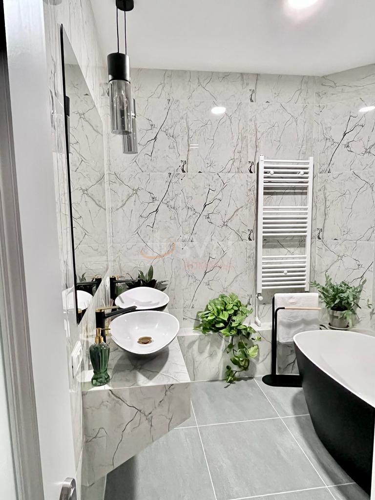 Apartament, 4 camere Bucuresti/Calea Victoriei