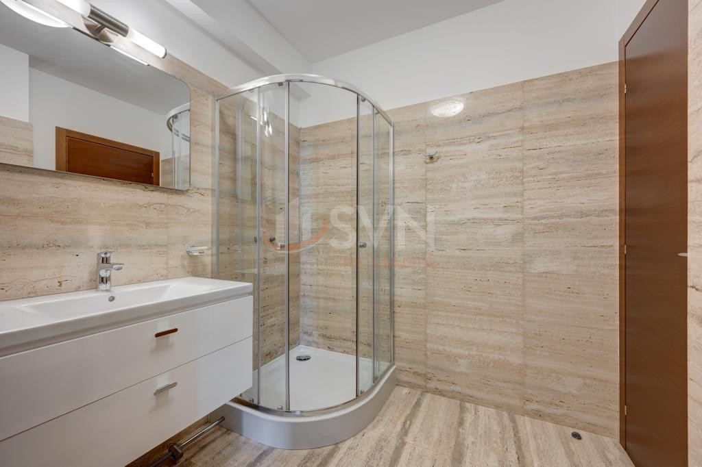 Apartament, 4 camere Bucuresti/Dacia