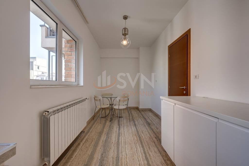 Apartament, 4 camere Bucuresti/Dacia