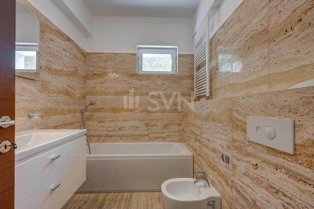 Apartament, 4 camere Bucuresti/Dacia