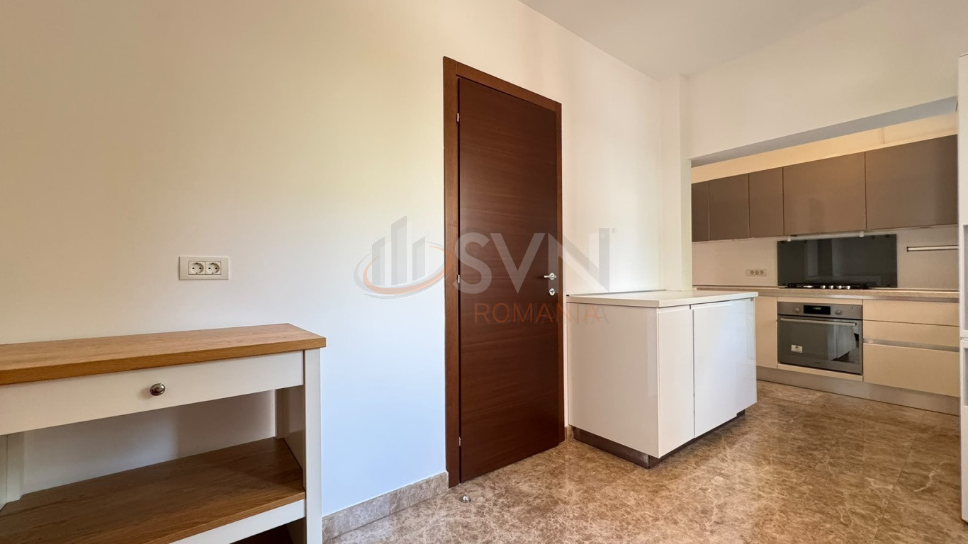 Apartament, 4 camere Bucuresti/Polona