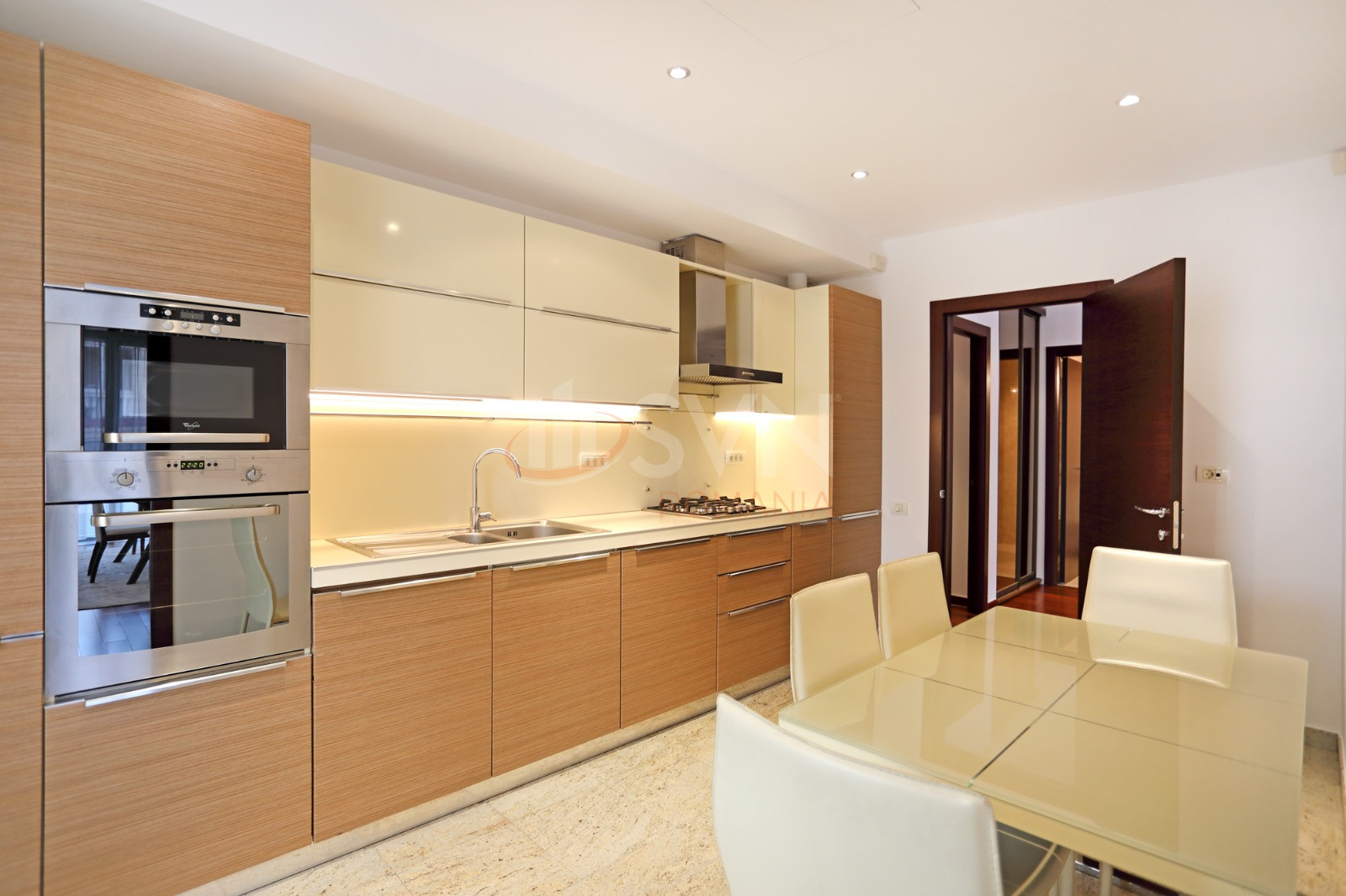 Apartament, 4 camere Bucuresti/Primaverii