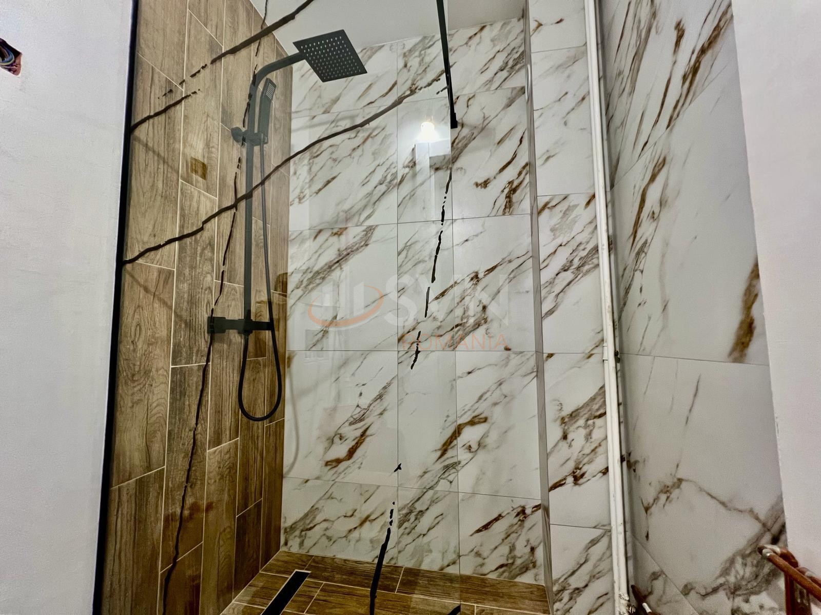 Apartament, 4 camere Bucuresti/Calea Calarasilor