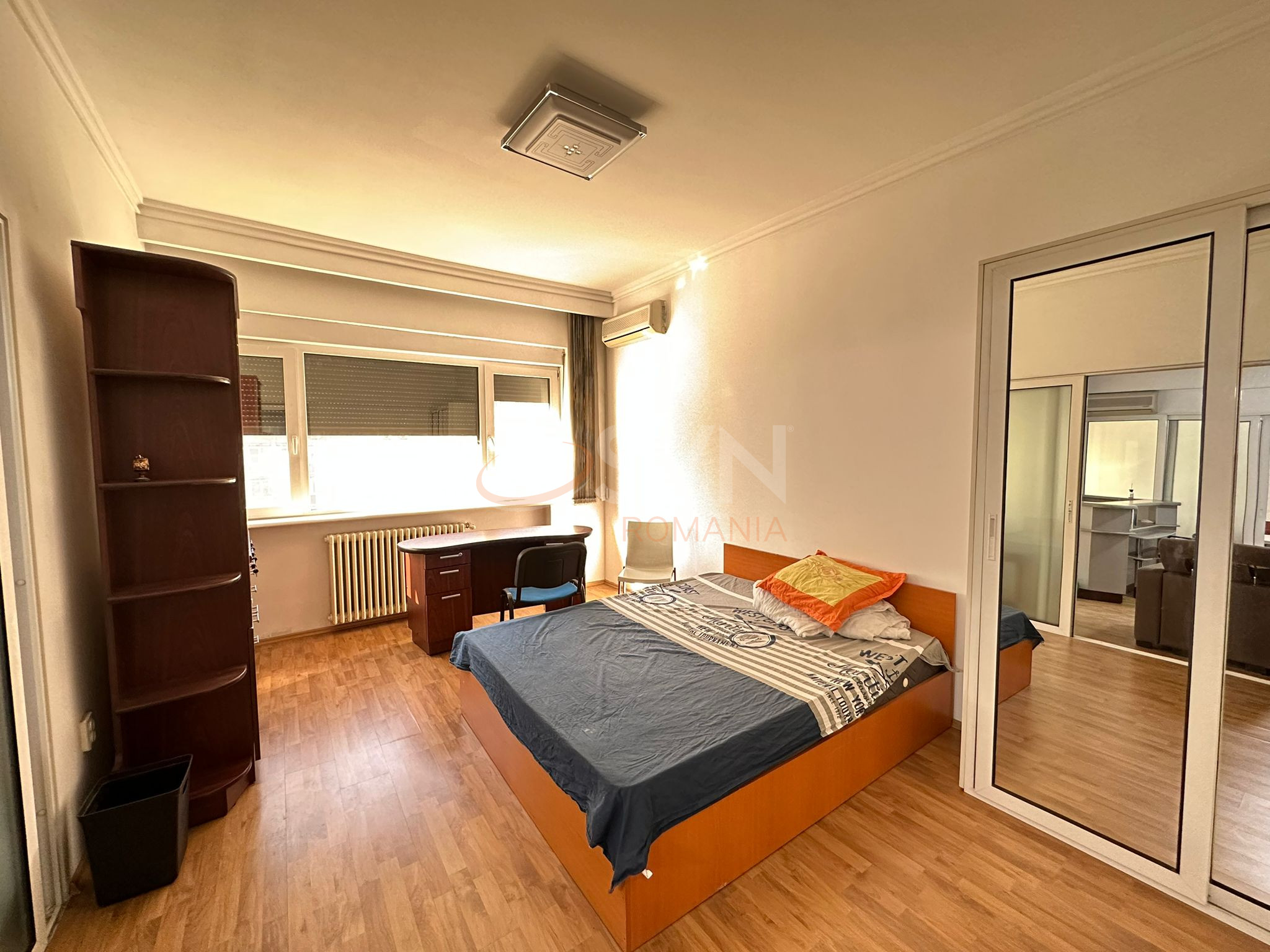 Apartament, 4 camere Bucuresti/Universitate (s1)