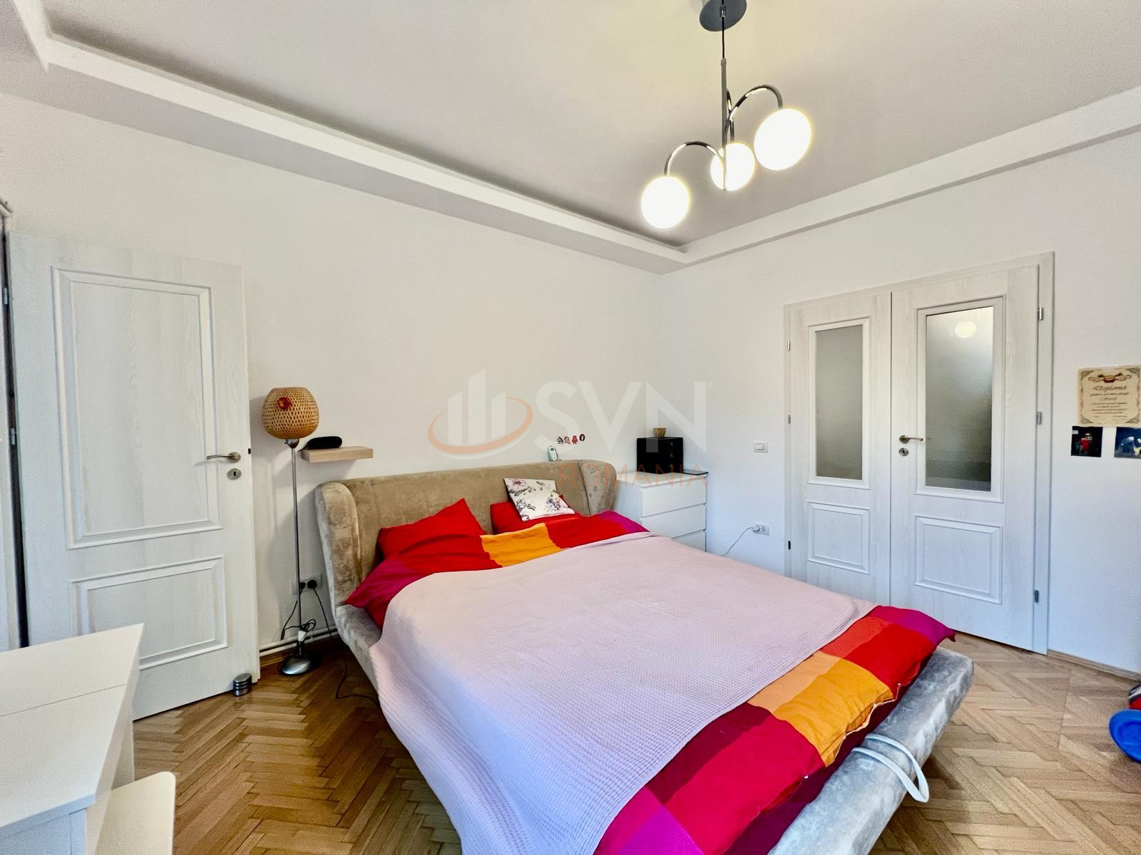 Apartament, 4 camere Bucuresti/Timpuri Noi