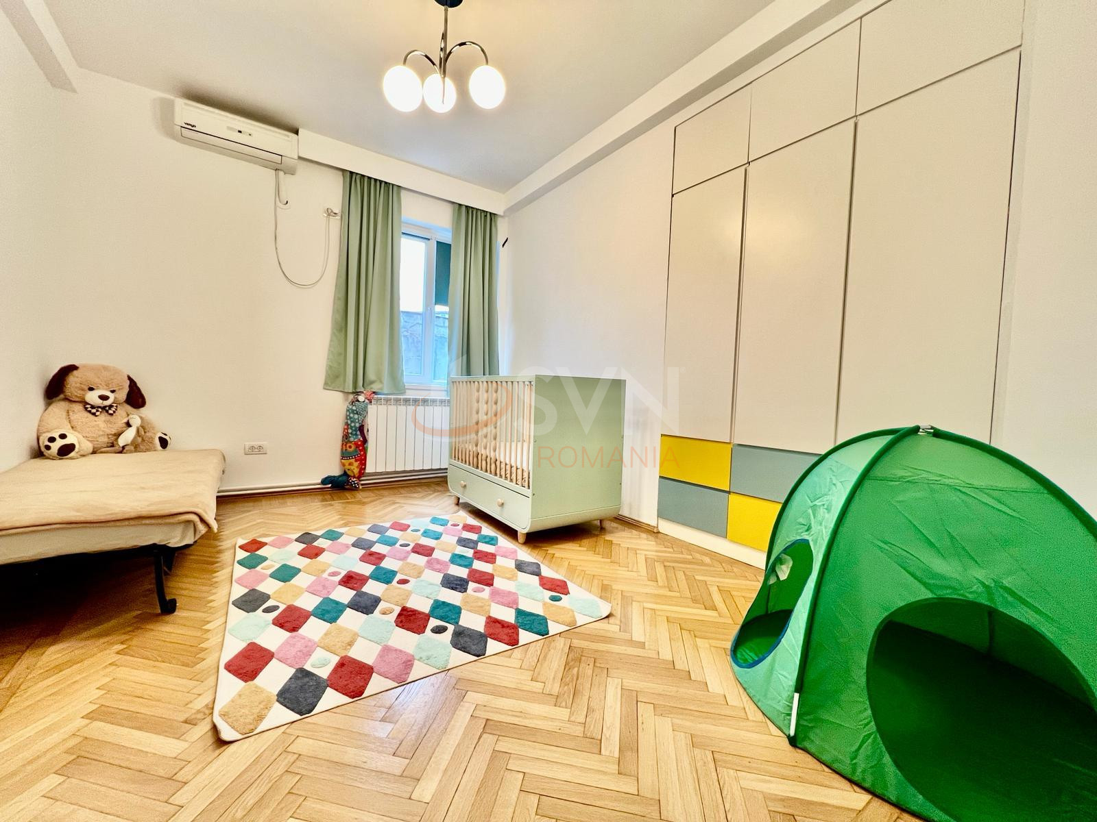 Apartament, 4 camere Bucuresti/Timpuri Noi